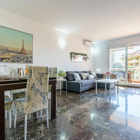 Malagasuite Great Views פואנגירולה